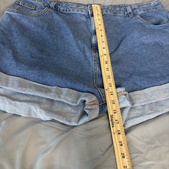 Cotton On Curve High Rise Classic Stretch Denim Short - Size 20 - Picture 4 of 7